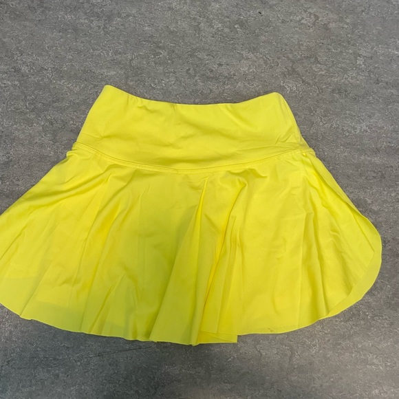 Tennis skirt - Picture 2 of 2